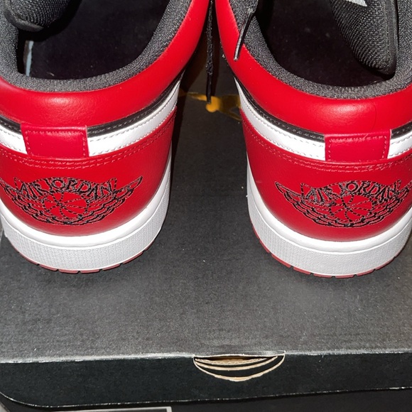 Air Jordan 1 Low Bred Size 12 - Picture 5 of 6